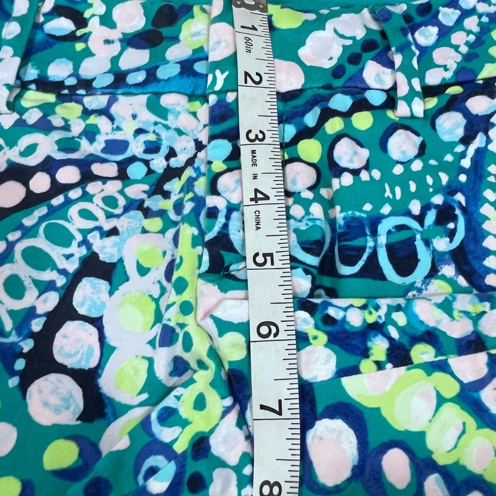 Lilly Pulitzer Callahan Shorts Size 00 Blue Green Print Stretch Resort - Picture 10 of 12